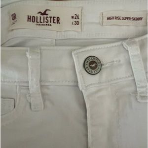 Hollister girls white jeans size 0R length 30 width 24 high rise super skinny